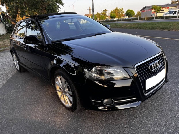 AUDI A3 2.0 TDI Attraction S-tronic DPF