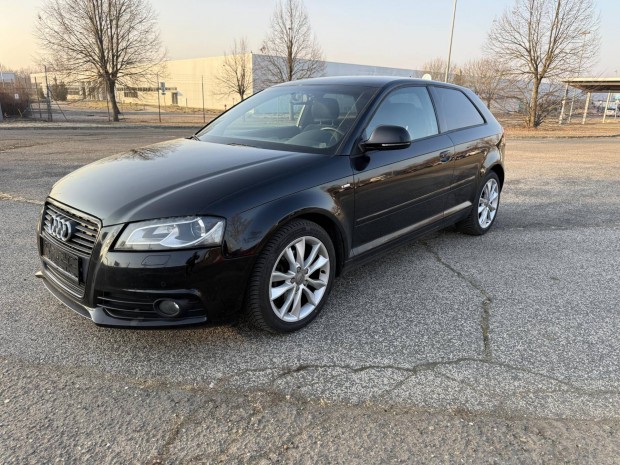 AUDI A3 2.0 TDI Attraction S-tronic DPF Megkm...