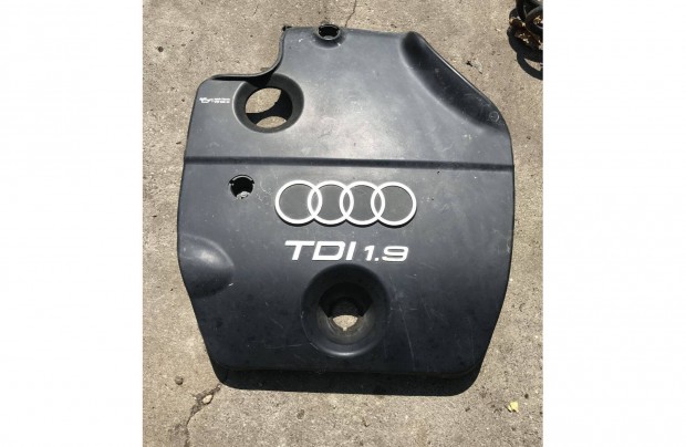 AUDI A3 8L 1,9 TDI_motorburkolat