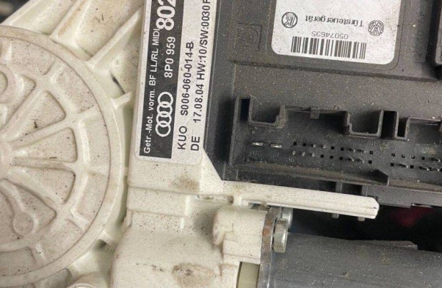 AUDI A3 8P 2003-2013 Bal hátsó ajtó ablakemelő motor s006 060 014