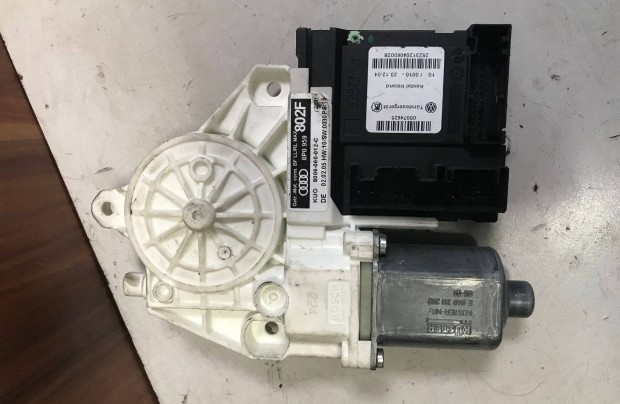 AUDI A3 8P - jobb els ablakemel motor 8P0 959 802 F