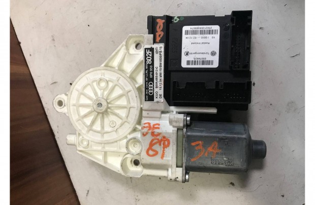 AUDI A3 8P _ jobb els ablakemel motor 8P0 959 802 F