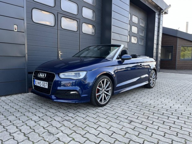 AUDI A3 Cabrio 2.0 TDI Sport Szervizkönyv / 3x...