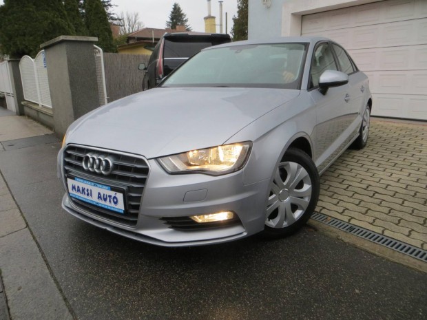 AUDI A3 Limousine 1.4 TFSI Ambiente CoD Magyaro...