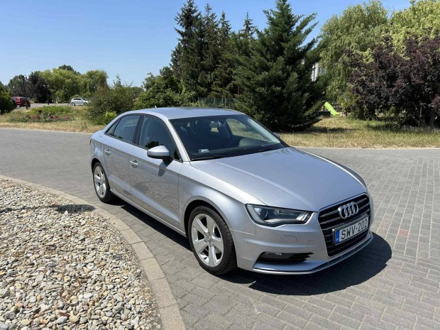 AUDI A3 Limousine 1.4 TFSi Ambiente 131.000 KM...