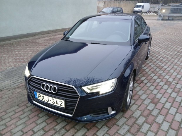 AUDI A3 Limousine 1,5 Sport garantált 84000 km !