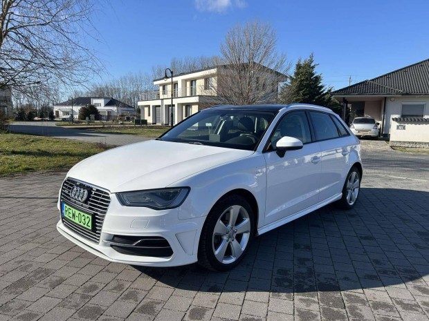 AUDI A3 Sportback 1.4 TFSI Ambiente S-tronic e-...