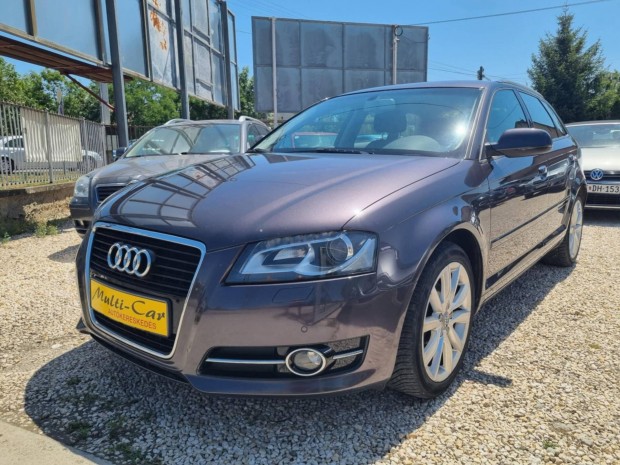 AUDI A3 Sportback 1.4 TFSI Attraction 101000KM....