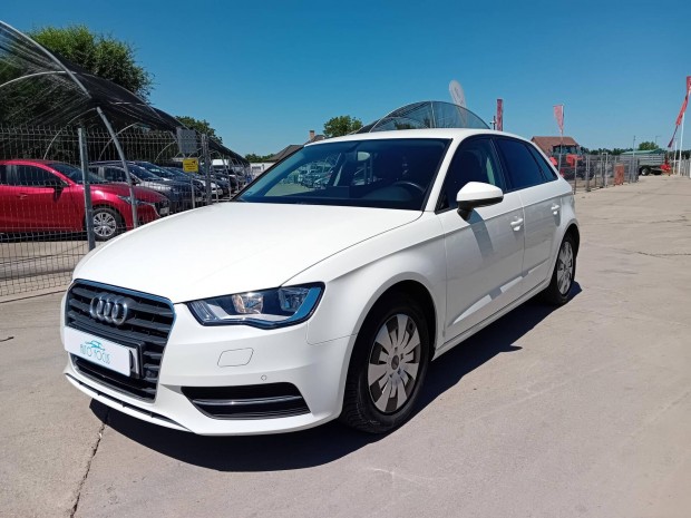 AUDI A3 Sportback 1.4 TFSI Attraction Magyar.1...
