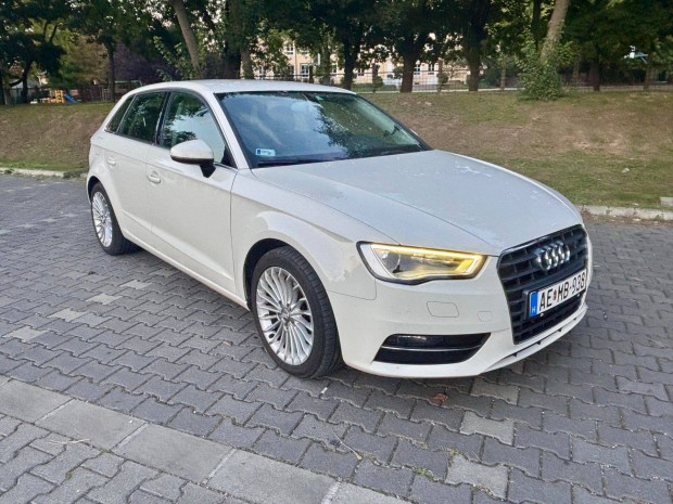 AUDI A3 Sportback 1.6 TDI