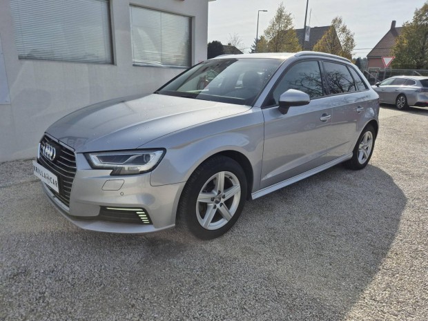 AUDI A3 Sportback 40 TFSI e Advanced S-tronic S...