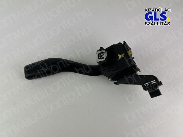 AUDI A3 Sportback (8PA) Kormánykapcsoló kar (irányjelző) (8P0953513C)