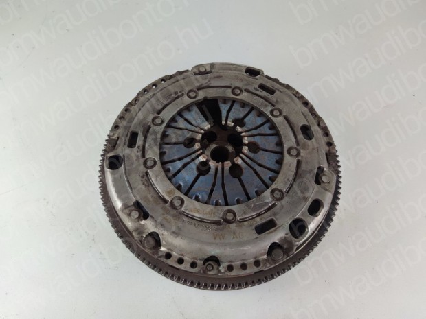 AUDI A3 (8P1) 1.9 TDI Kuplung szett (lendkerkkel) (03L141025K)