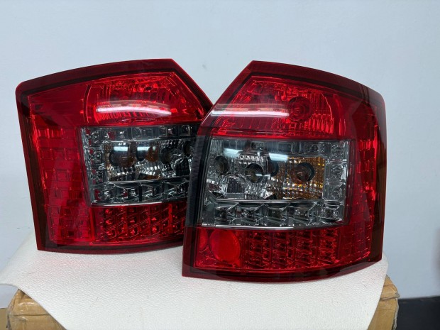 AUDI A4 10.00-10.04 kombi ledes hátsó lámpa