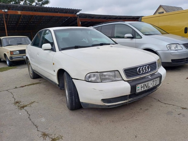 AUDI A4 1.6 Komfort