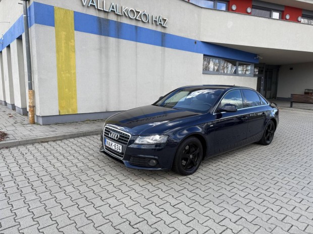 AUDI A4 1.8 TFSI Multitronic S-LINE