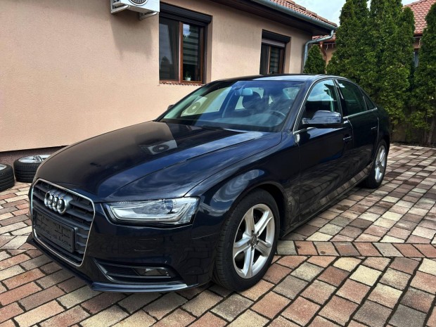 AUDI A4 1.8 TFSI Sportline !! Megkímélt Állapot...