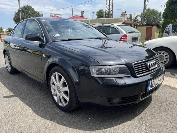 AUDI A4 1.9 PD TDI S Line