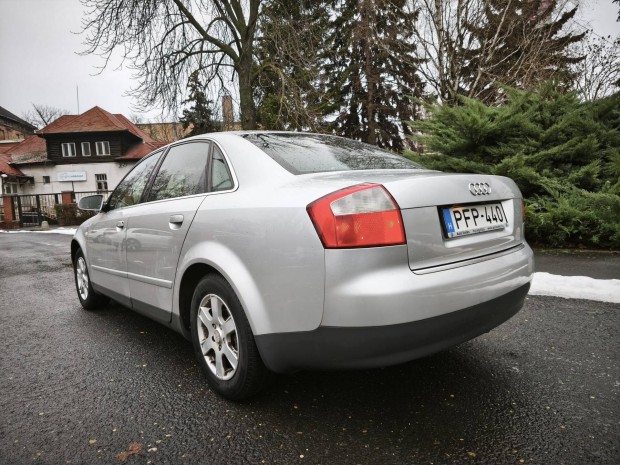 AUDI A4 1.9 PD TDI T�r�smentes//Gy�ri f�nyez�s/...