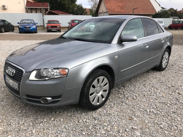 AUDI A4 2.0 Sedan 131 LE