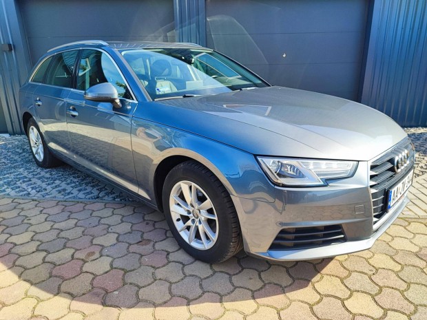 AUDI A4 2.0 TDI Basis Edition Edition Nagyon SZ...