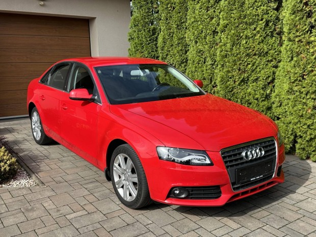 AUDI A4 2.0 TDI DPF Manuális 6seb. Horog Alu Fr...