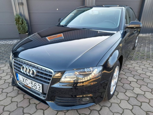 AUDI A4 2.0 TDI DPF Multitronic EU5 Friss Vizsg...