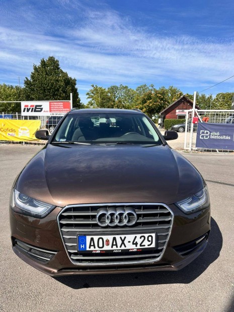 AUDI A4 2.0 TDI lsfts.Tempomat.Navigci.AL...