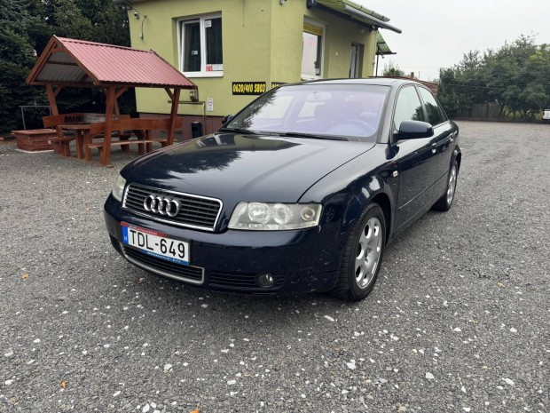 AUDI A4 2.0 benzines