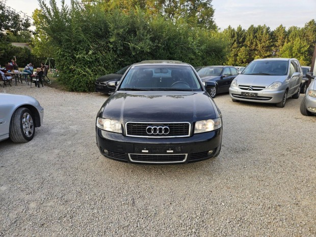 AUDI A4 2.4 V6 Multitronic