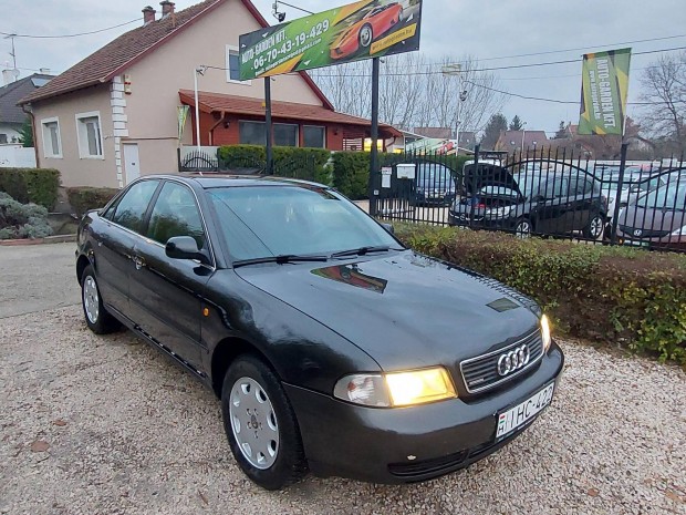 AUDI A4 2.5 TDI quattro