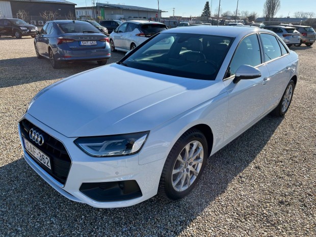 AUDI A4 40 TDI Basis quattro S-tronic LED.Navi....