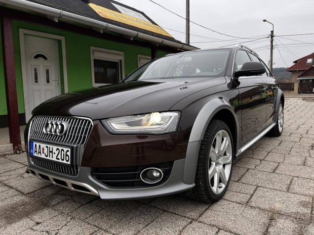 AUDI A4 Allroad 2.0 TDI quattro Leinformlhat!