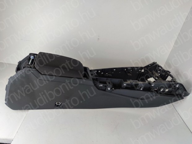 AUDI A4 Allroad B9 (8WH, 8WJ) Középkonzol (8W0864283)