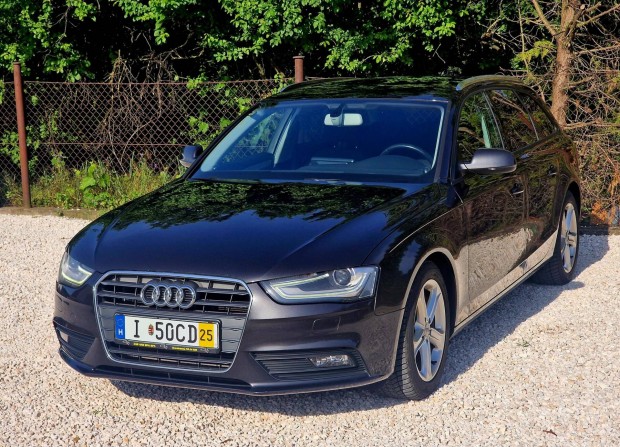 AUDI A4 Avant 1.8 TFSI Nagy Navi-Kamera-Xenon-L...