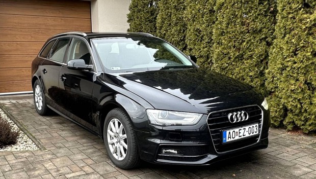 AUDI A4 Avant 1.8 TFSI S-line Navi Xenon Alu Te...