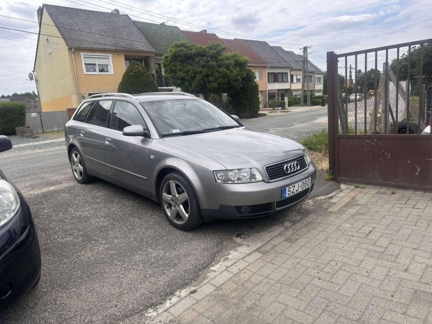 AUDI A4 Avant 1.9 PD TDI Multitronic Abszolult...