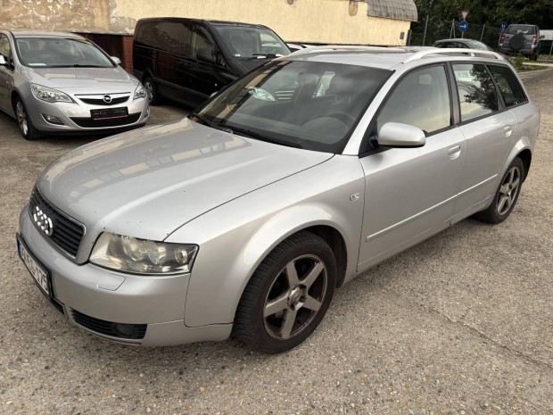 AUDI A4 Avant 1.9 PD TDI quattro Vonóhorog ! Bő...
