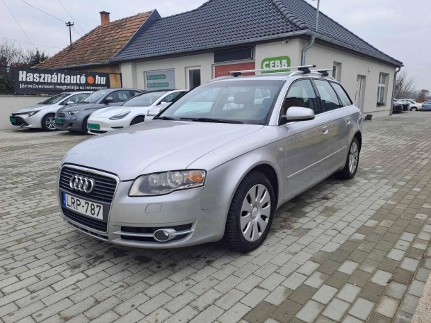 AUDI A4 Avant 2.0 PD TDI DPF nagyszerviz. vezr...