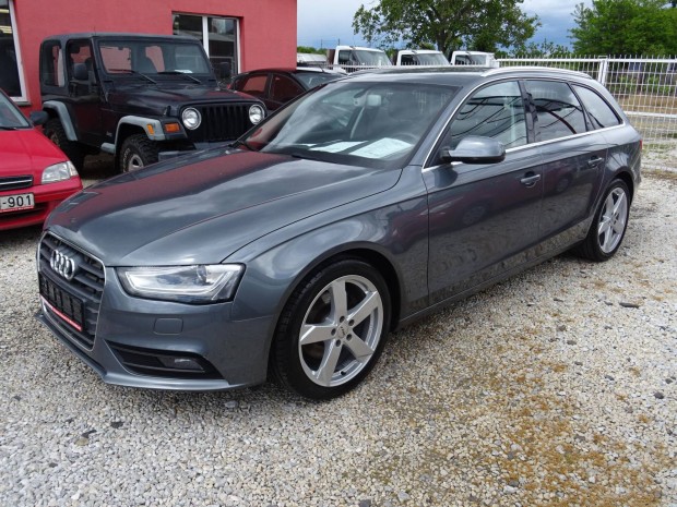 AUDI A4 Avant 2.0 TDI 116g 178.600 km ! Navi.Xe...