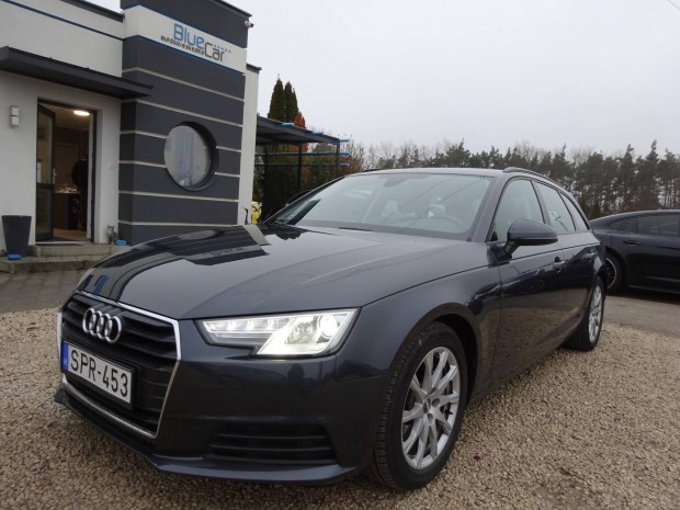 AUDI A4 Avant 2.0 TDI Basis Xenon!!Navi!Kzi-V...