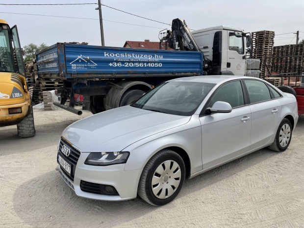 AUDI A4 Avant 2.0 TDI DPF EU5 szervizelt . 240....