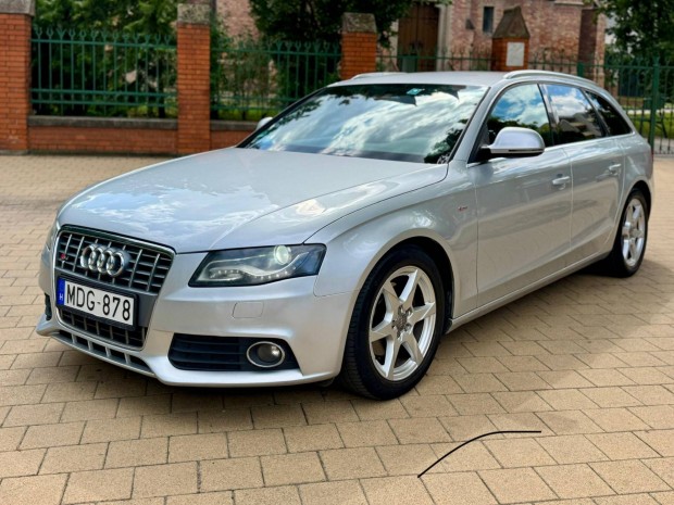 AUDI A4 Avant 2.0 TDI DPF Multitronic S-LINE//L...