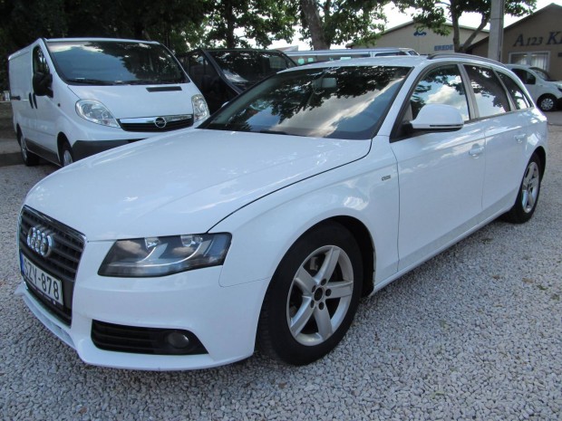 AUDI A4 Avant 2.0 TDI DPF S-Line