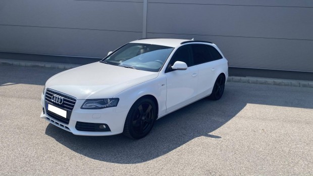 AUDI A4 Avant 2.0 TDI DPF S-Line!Sávtartó!