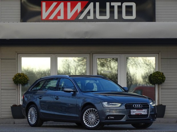 AUDI A4 Avant 2.0 TDI Digit-Szervzknyv-Xenon'...