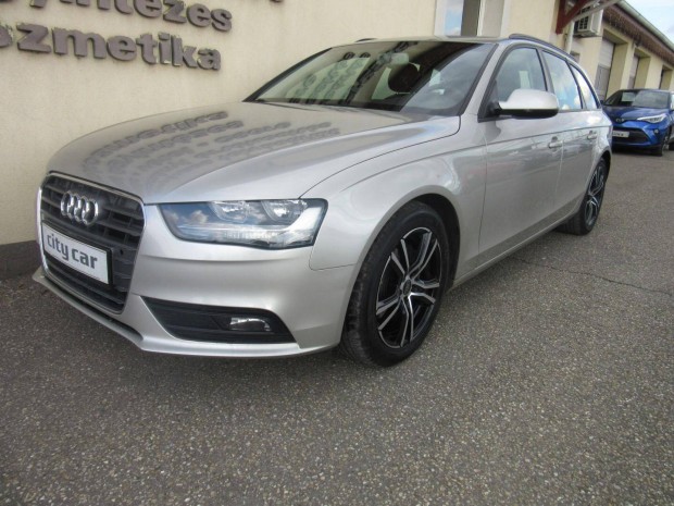 AUDI A4 Avant 2.0 TDI Navi. Br. Vonhorog !