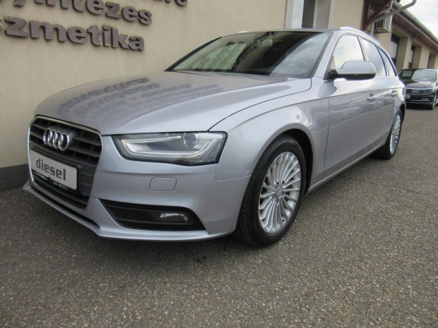 AUDI A4 Avant 2.0 TDI Navi. Tempomat. Start-Stop !