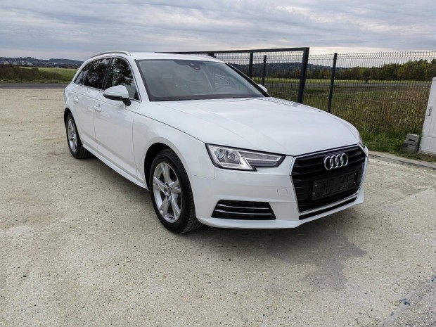 AUDI A4 Avant 2.0 TDI Sport Edition Sport Bels...