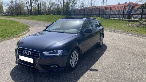 AUDI A4 Avant 2.0 TDI Ultra! Panorámatető!Holtt...